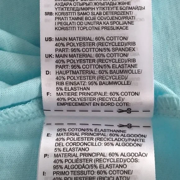 🆕 Reebok Women's Training Essentials Graphic T-Shirt, Blue Digital Glow, NWT - Picture 8 of 9